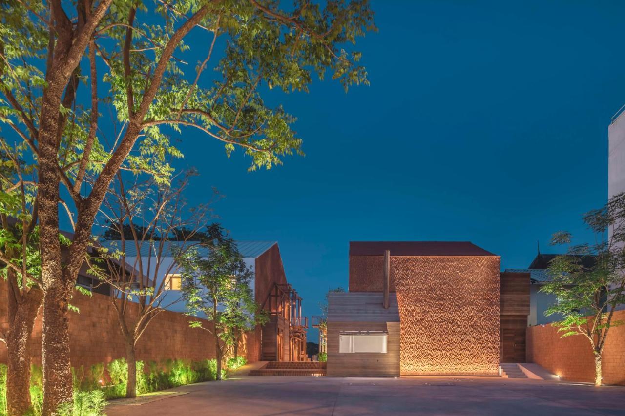 Отель Baan Pomphet Аюттхая Экстерьер фото